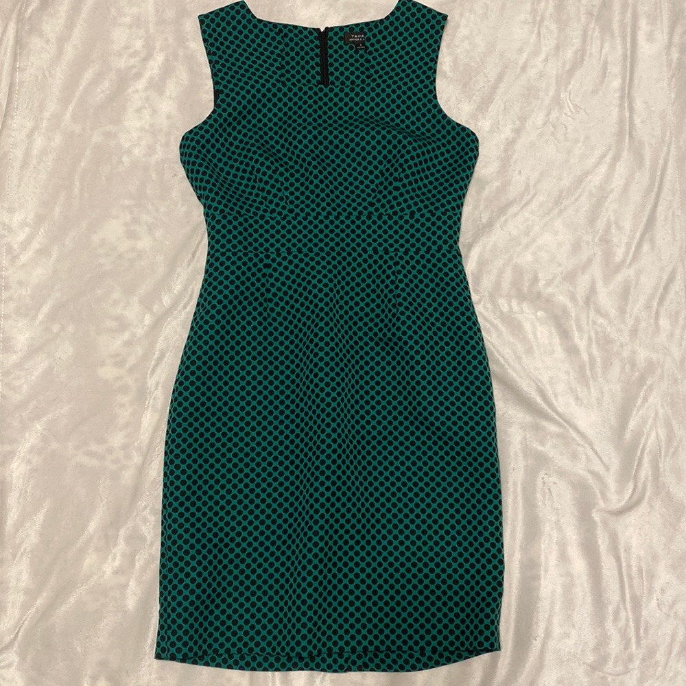 Tahari Polka Dot Dress - size 8